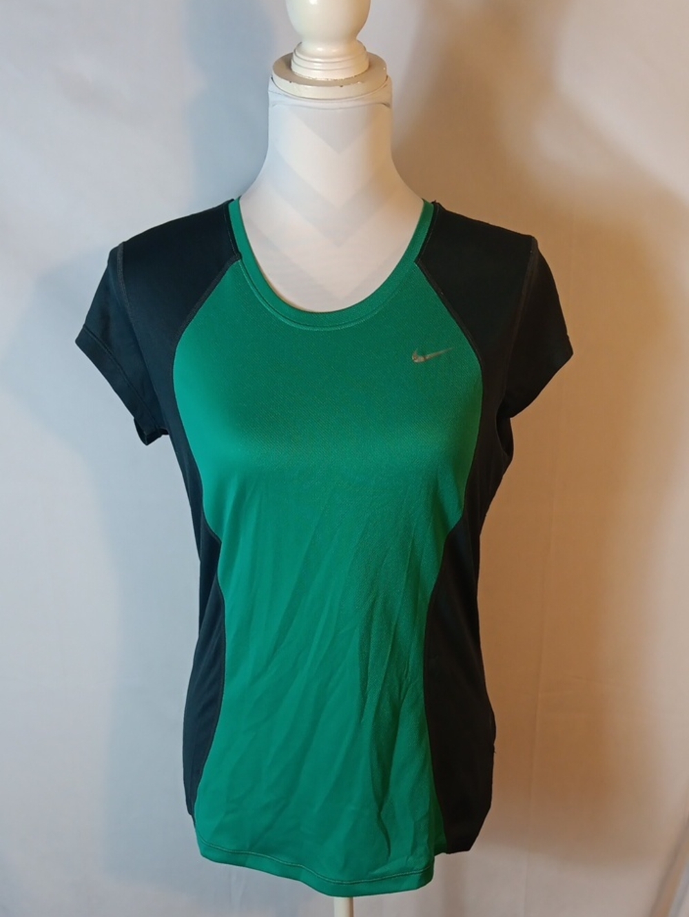 Nike Dri Fit Short Sleeve Athletic Tee